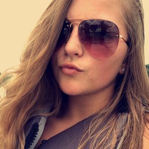 Meet your Posher, Haley